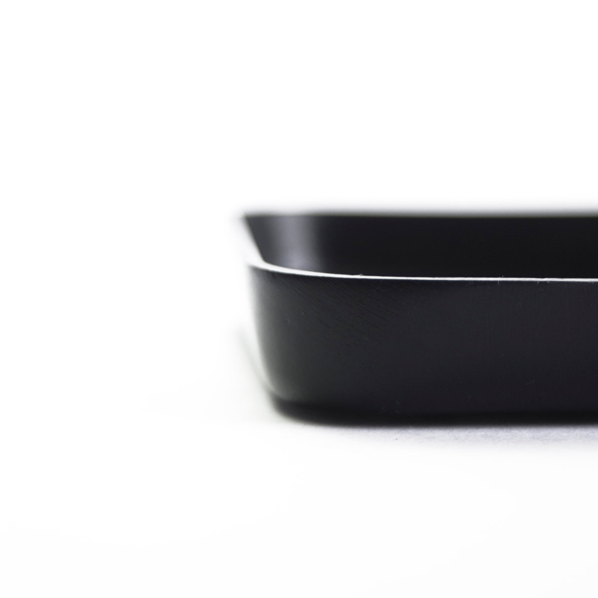 Perpendicular Tray